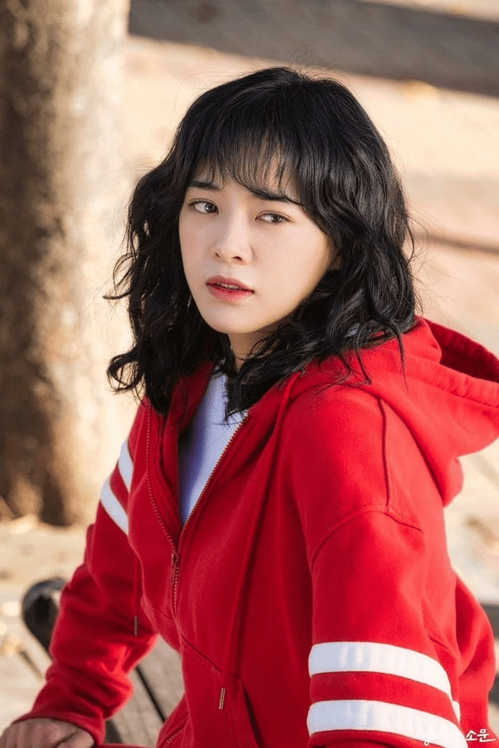 Rời xa vòng tay Ahn Hyo Seop, Kim Se Jeong hóa thân thành 'nghệ sĩ bóng tối' trong phim mới