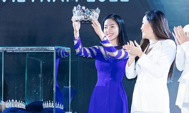 Lộ diện vương miện dành cho Hoa hậu và 2 Á hậu Miss World Vietnam 2022