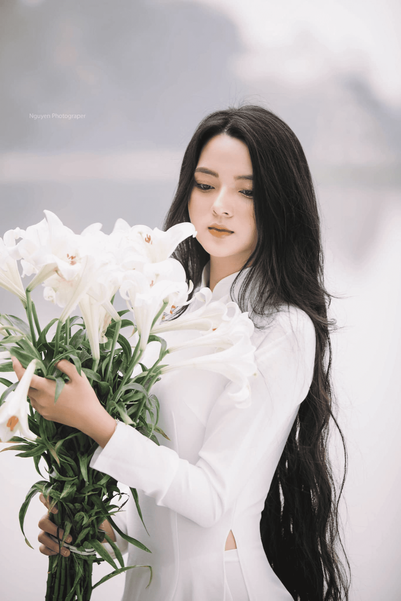 Vẻ đẹp của nữ sinh 19 tuổi có mái tóc dài nhất Hoa hậu Việt Nam 2022